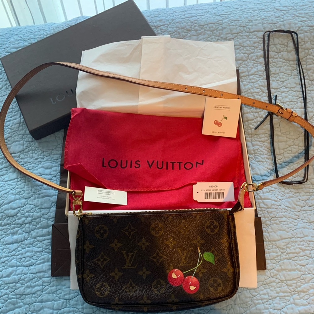 2005 Louis Vuitton Cherry Pochette - NWT